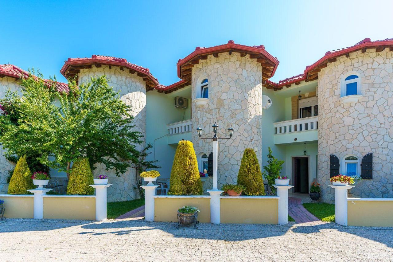 Apartments Alexandros Polychrono Buitenkant foto