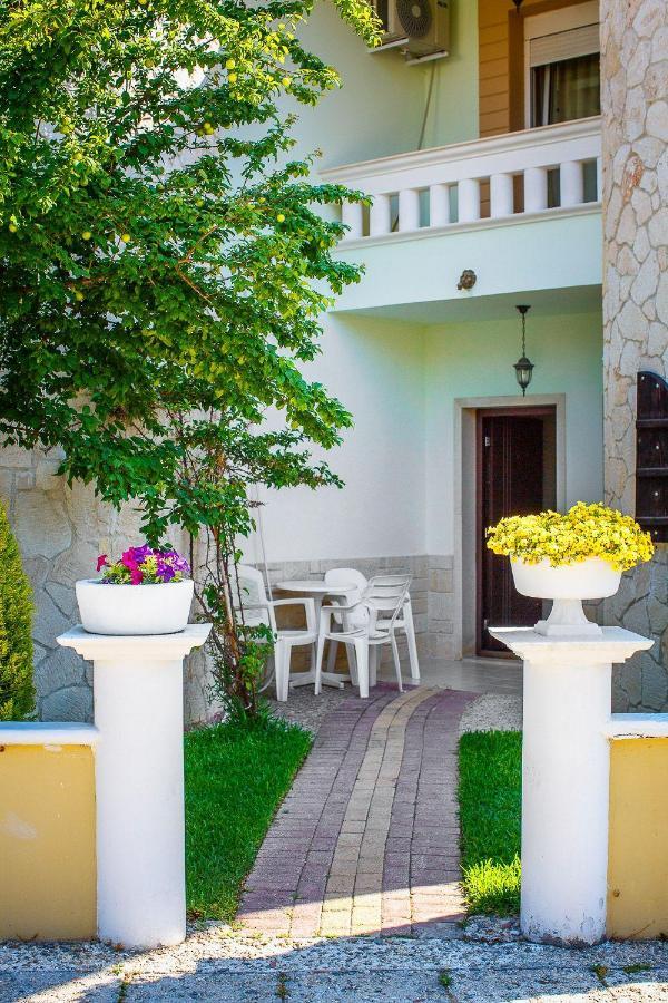 Apartments Alexandros Polychrono Buitenkant foto